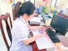 CÁN BỘ TTYT KHU VỰC LẠC THỦY THỰC HIỆN TÍCH HỢP TÀI KHOẢN AN SINH XÃ HỘI TRÊN VneID