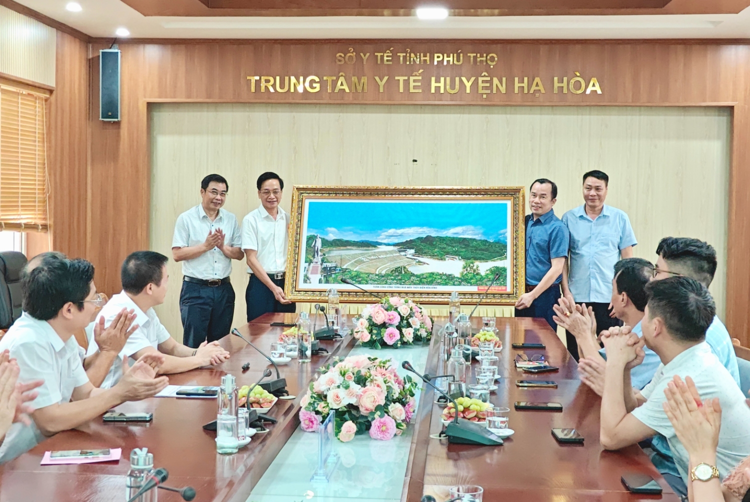 TTYT KHU VỰC LẠC THỦY THAM QUAN, HỌC TẬP KINH NGHIỆM TẠI TTYT KHU VỰC  HẠ HÒA
